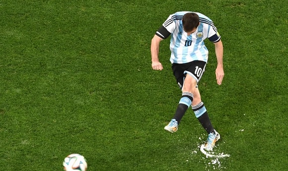 L’Argentina in finale dopo i calci di rigore. Fuori l’Olanda.